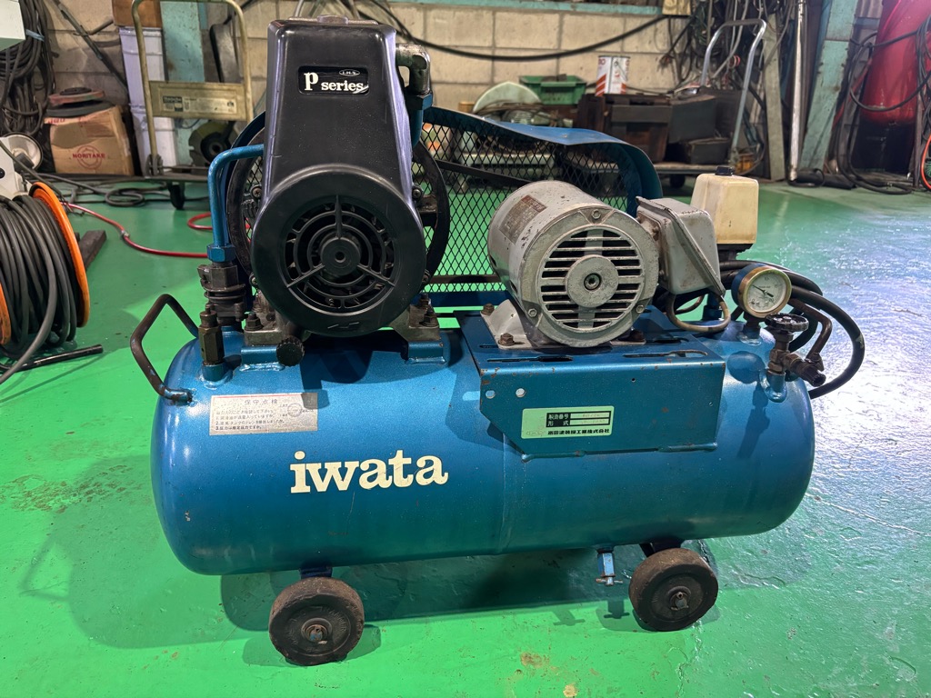 コンプレッサー